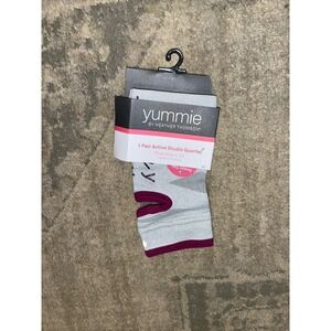 New Yummie women's 1 pair active studio Quarter socks shoe size 4-10